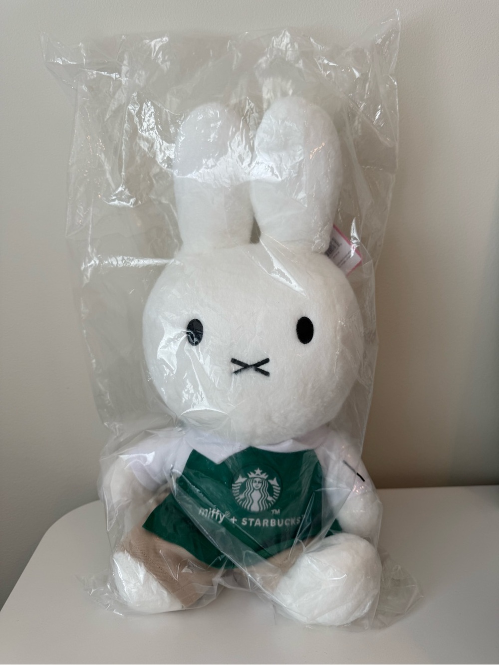 Miffy x Starbucks 2026 Barista Plush Reserve XL Limited Edition - NWT and Sealed